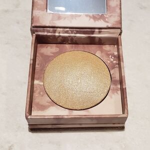 Urban Decay Naked illuminated Shimmering Powder for Face and Body "Luminous"